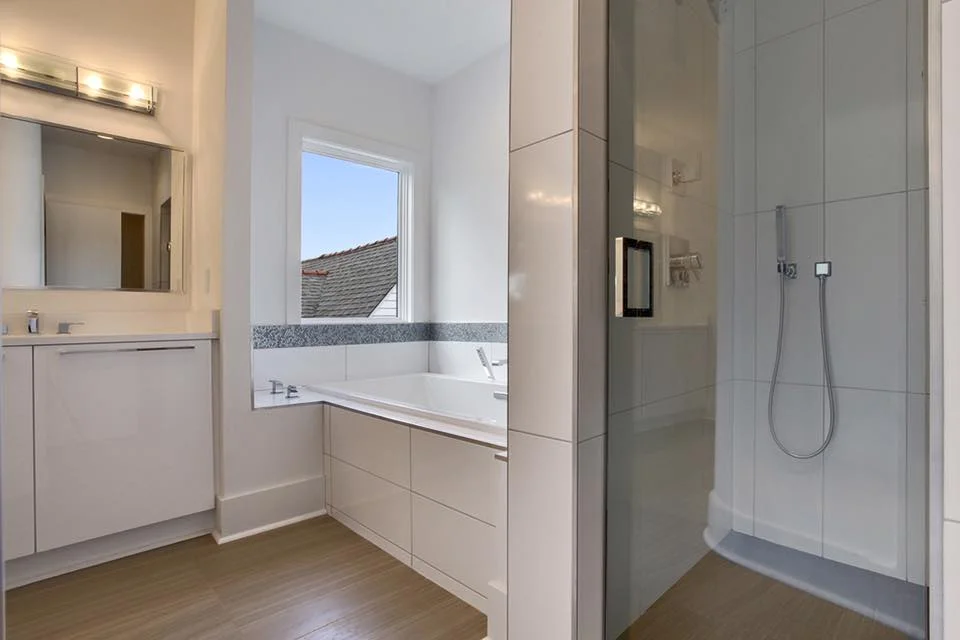 MASTER BATHROOM 2.jpg