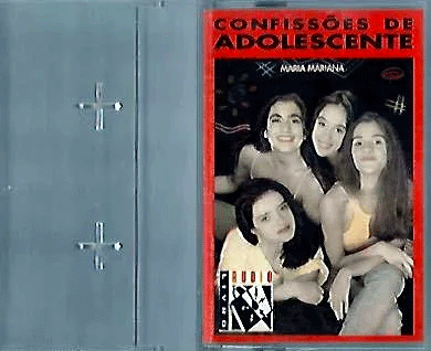 Uma fita cassete que na época chamava audiolivro e contava com as vozes das autoras dos textos Maria Mariana, Carol Guimarães, Patricia Perrone e Ingrid Guimarães - a primeira montagem da peça, até onde sei, também era com elas