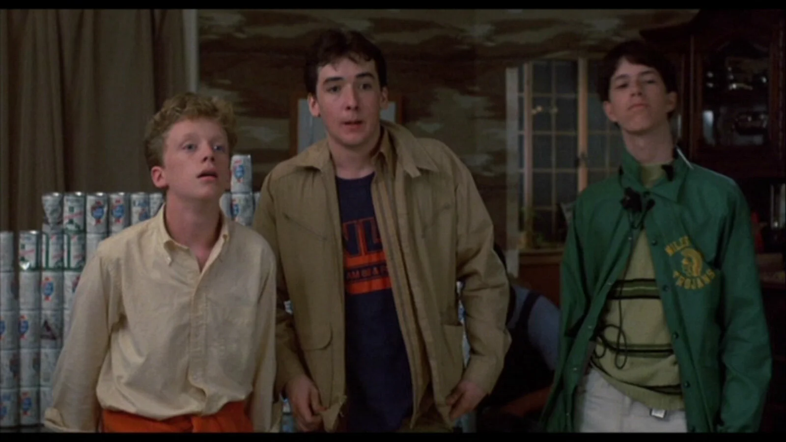 Michael Hall com John Cusack e Darren Harris em cena de Gatinhas . Harris sumiu depois de mais dois filmes de adolescente