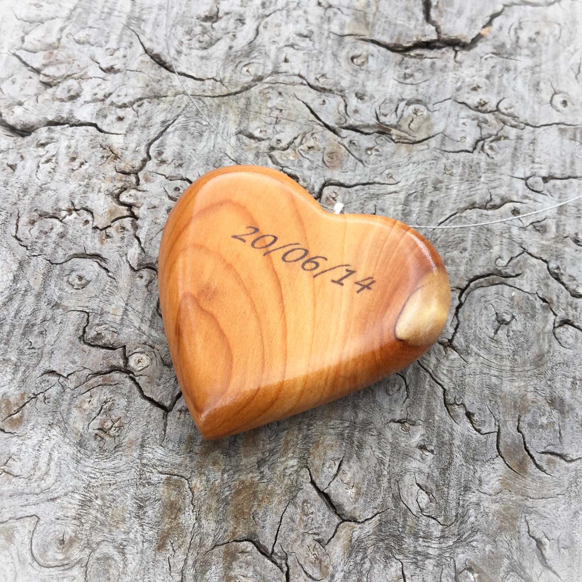 personalise yew tree heart pendant