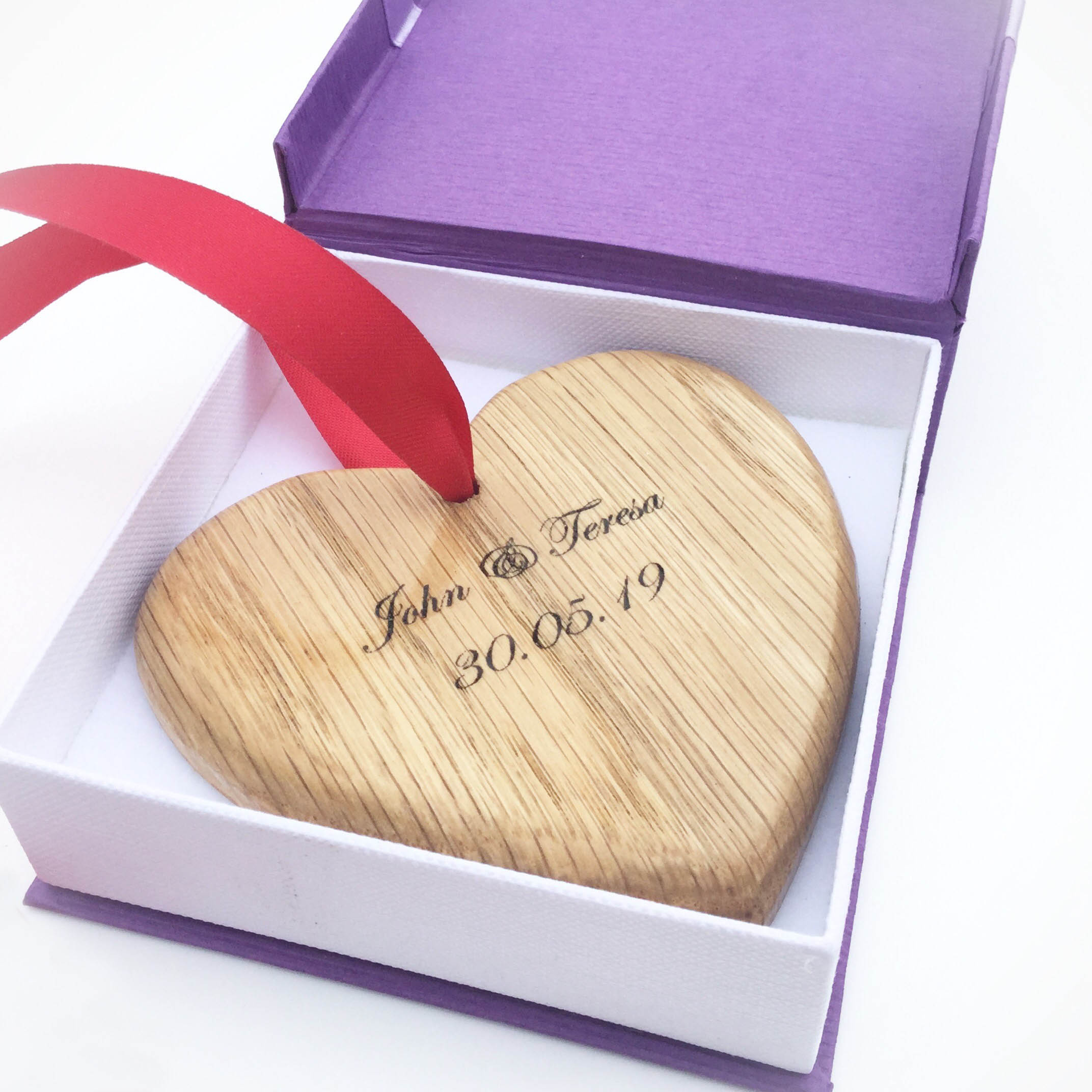  Oak heart personalised with your 5th wedding anniversary date 