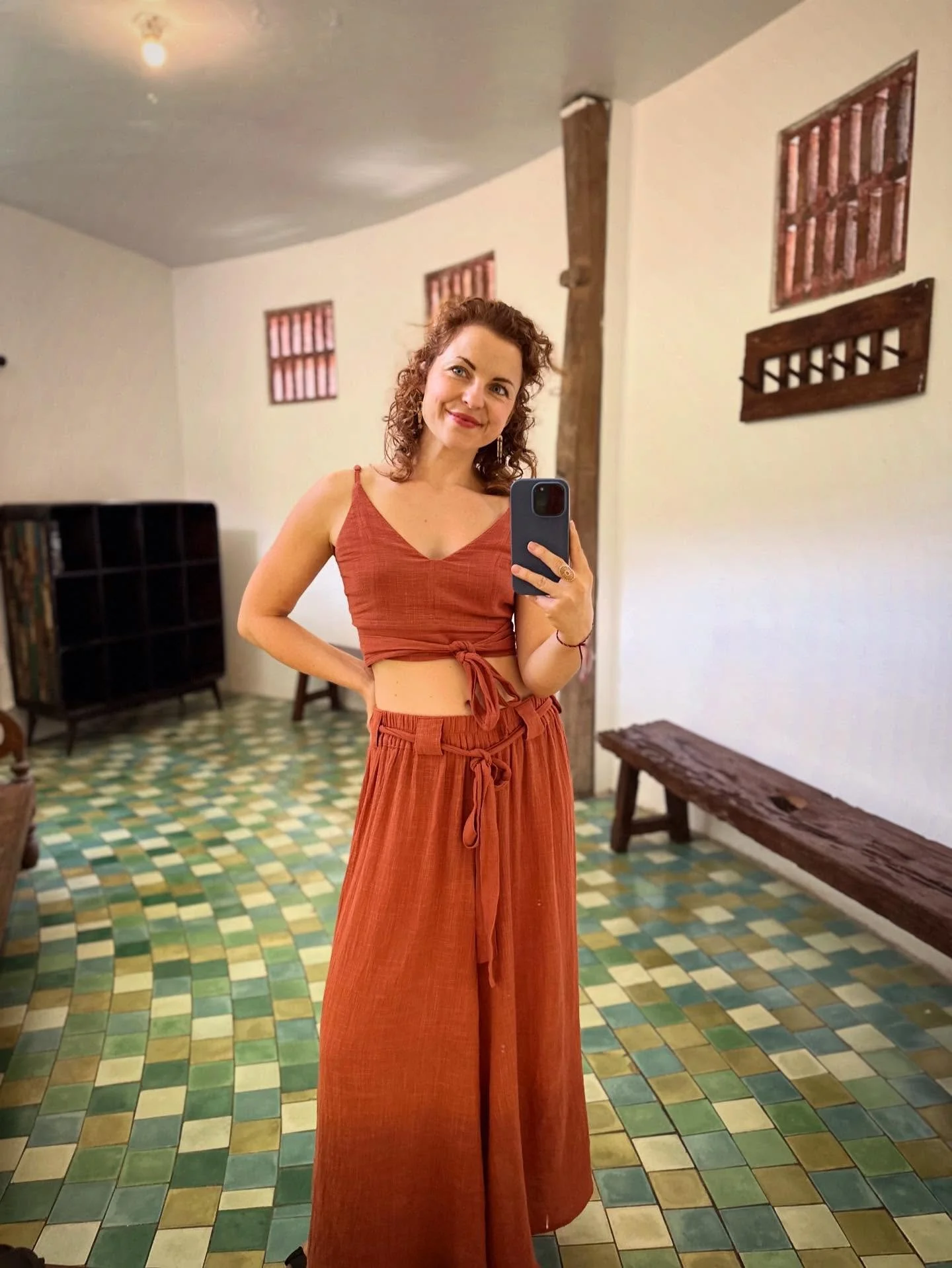 Bali, you bring out the woman in me 🙏🏻

I think there has always been a part of me that felt ashamed of being in my feminine presence.

A hesitation, a fear, a rejection towards the very thing I was longing to express.

A longing to step into my fe