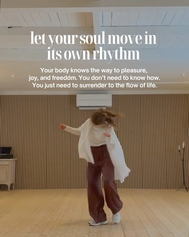 Movement brings me home to a liberated state of being ✨

And my biggest joy is to share this medicine with you 🤍

I don&rsquo;t teach you steps or how to move.

I facilitate a save space where you can discover and activate your life force and unique