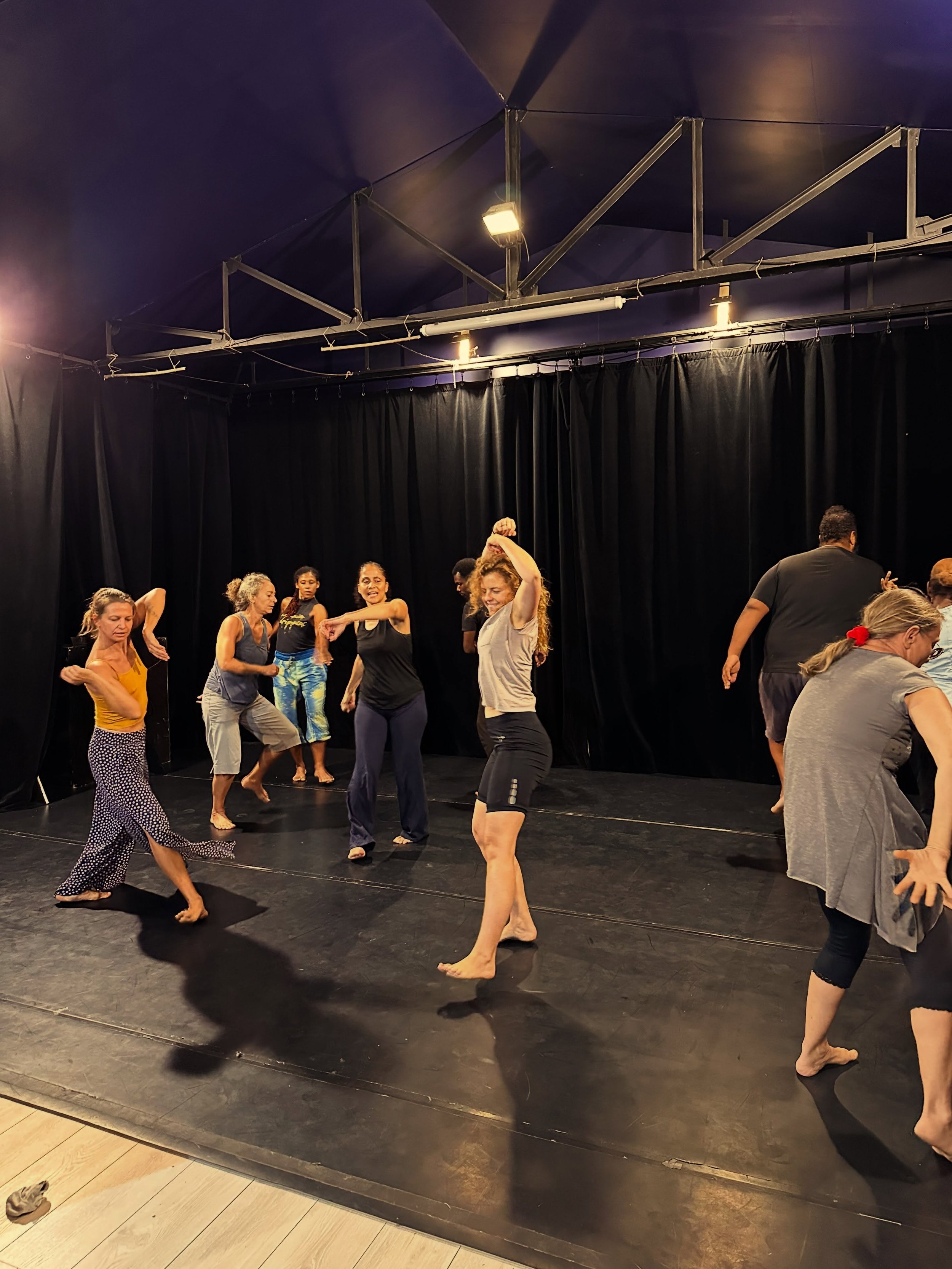 Moving from the inside out 🌀

A big thank you to these amazing people for joining me for my workshop two days ago 🫶🏻

It was such a pleasure to bring my movement practice, Moving Into Inner Dimension, to you.

Seeing these smiling faces and witnes