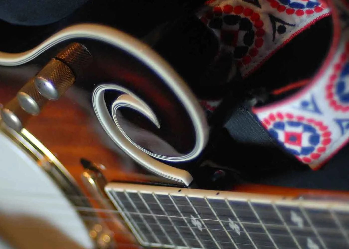 Due-South-DDB-Banjo.jpg