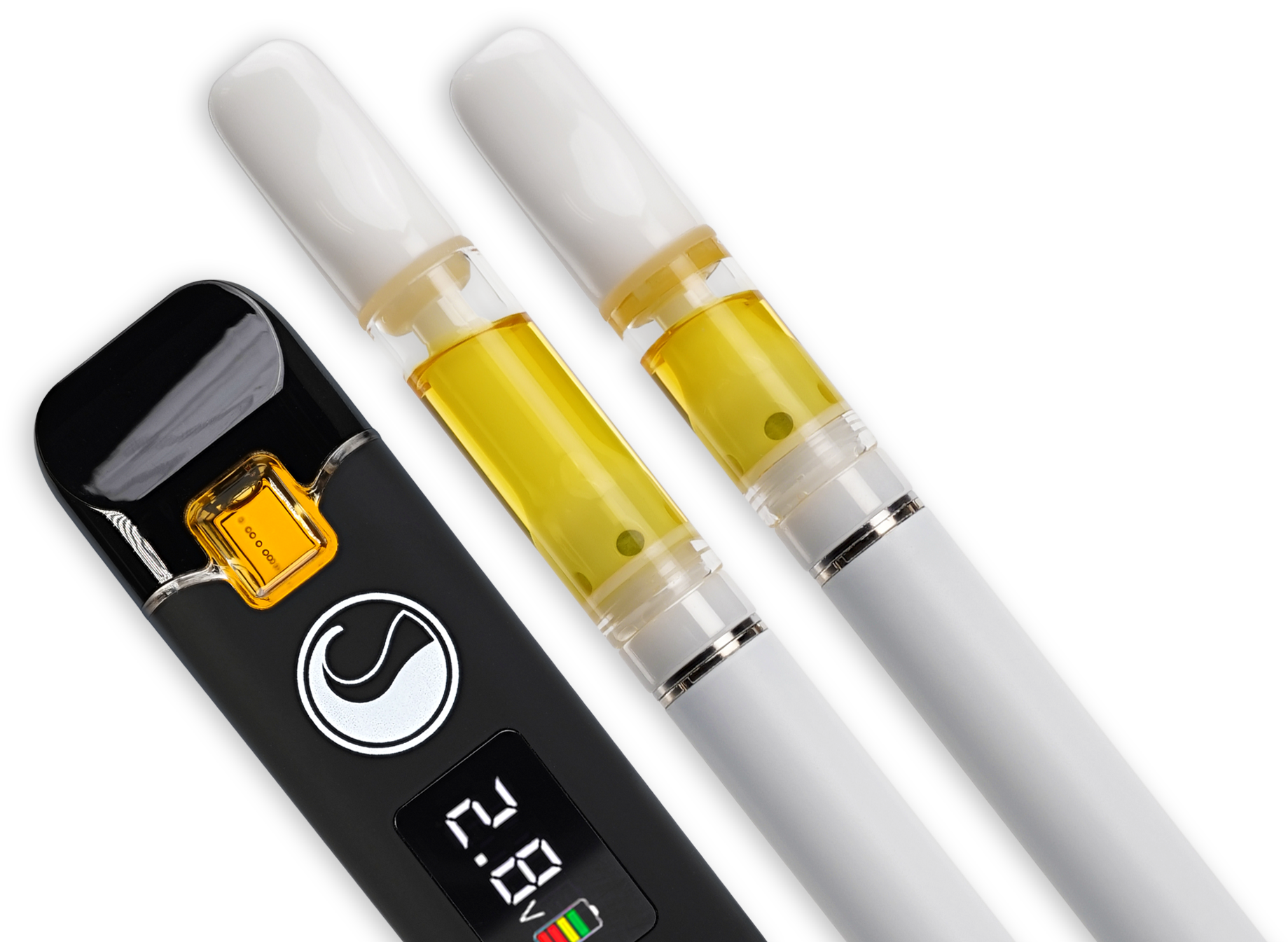 One gram cartridge, half gram cartridge, and one gram all-in-one vape side by side