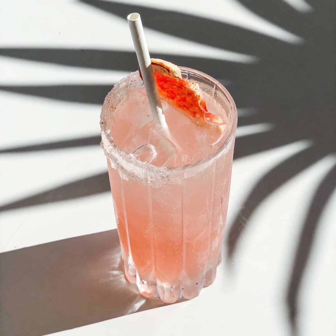 Happy National Tequila Day @bermuda !! 🥃 Looking to celebrate? Join us at The Birdcage tonight anytime between between 4pm- 10pm
Check out the Pomegranate Paloma, a delicious mix of El Jimador and grapefruit! 🍹

@burnthouseproductions 
@lemoncello_