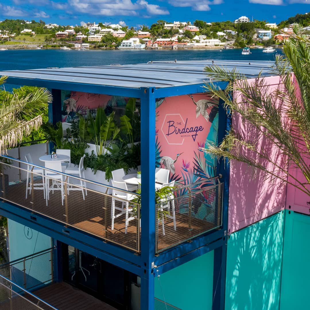 Hello Beauty. Not even hurricanes can stop the good vibes rolling. 
#thebirdcagebda
#goodvibesonly
#bermuda
📷 @burnthouseproductions