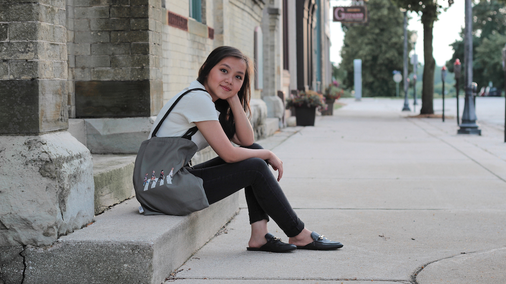 How to Live in the Moment | Summer Casual Outfit