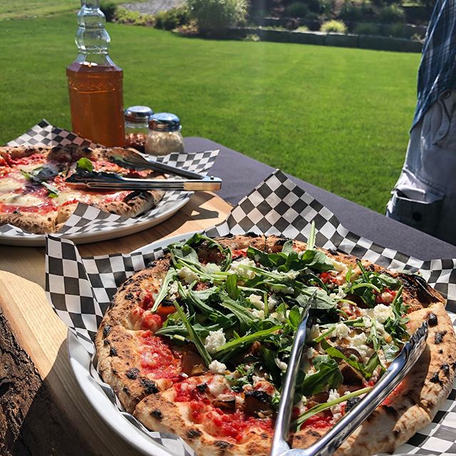 Last weekend of summer but the party is still going!
#pizza #crostapizzaco #crostacatering