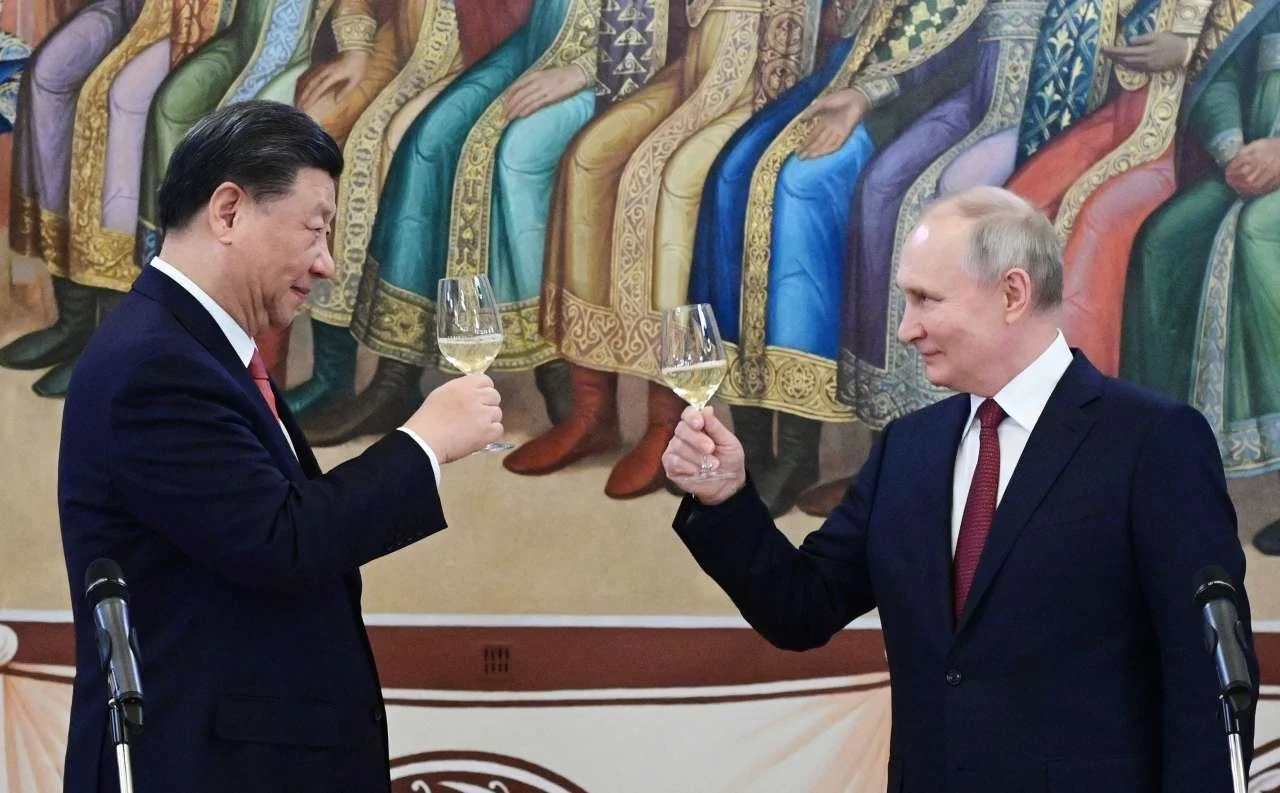 Russie x Chine - Par-delà l’Amour