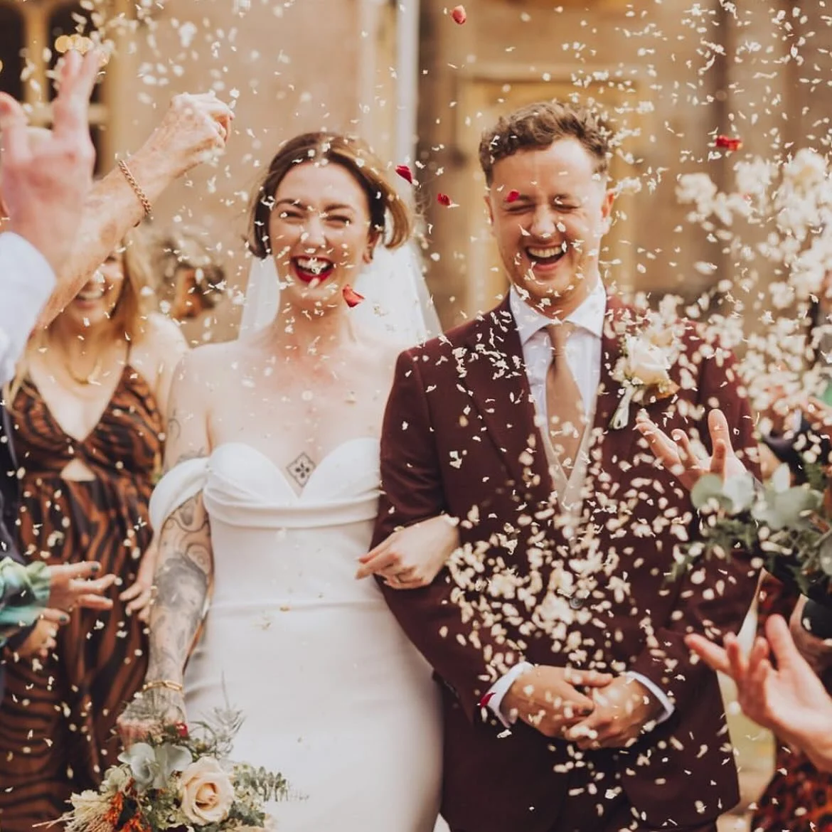 Autumnal Hues: Mike + Emily

For his September wedding, Mike selected the @drago_lanificioinbiella Rugby Flannel, a refined cloth woven from Super 130&rsquo;s merino wool. At 300g - ideal for transitional seasons, offering both drape and durability. 