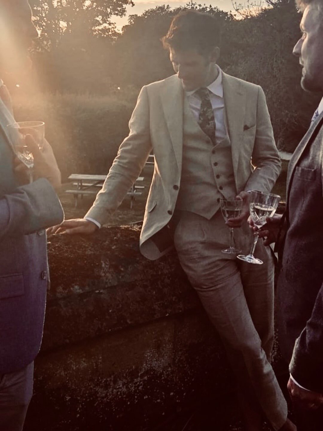 English country Lounging

When the dress code for wedding guests was between morning suit or Lounge, Tom wanted a suit that he could wear again, for business and for pleasure. 

We plumped for a pale tan linen in a 3 pc suit, perfect for this country
