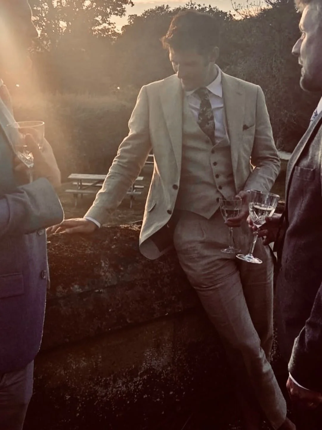 English country Lounging

When the dress code for wedding guests was between morning suit or Lounge, Tom wanted a suit that he could wear again, for business and for pleasure. 

We plumped for a pale tan linen in a 3 pc suit, perfect for this country