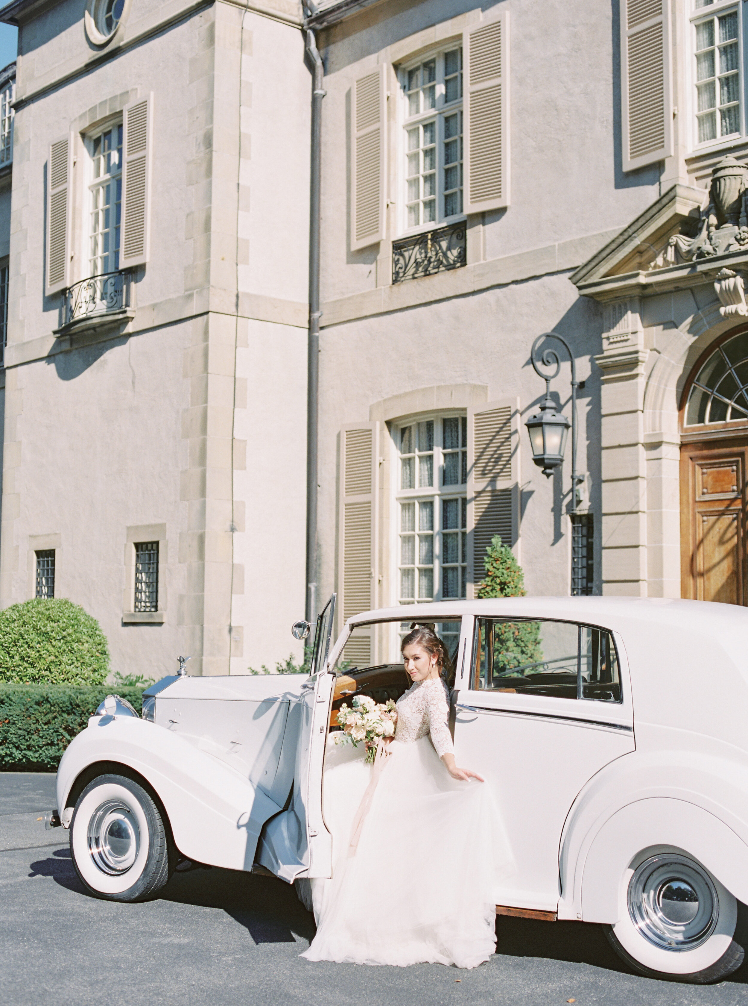 Newport_ Rhode Island Film Wedding Photographer_Katie Rhodes Photography-104.jpg