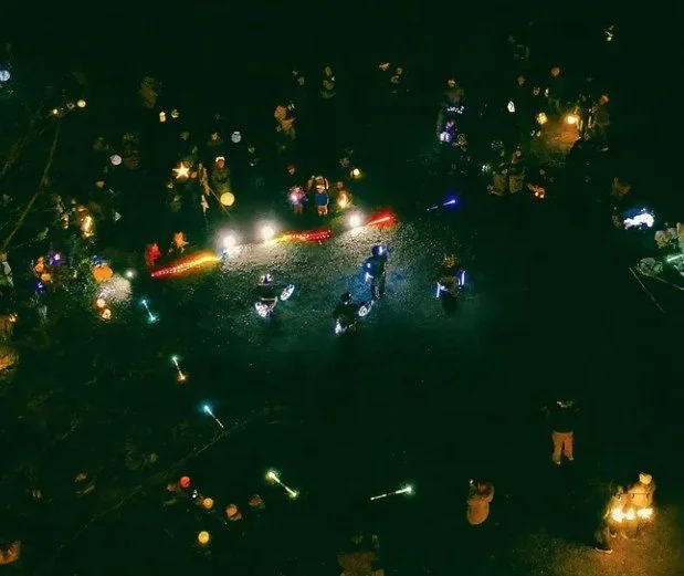 Red Sage Collective at the Hillsborough Solstice Lantern Festival; image by @durham_cool