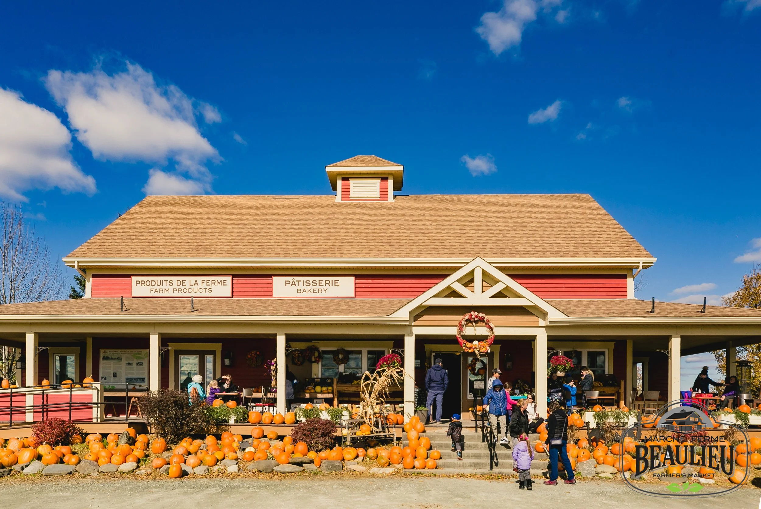 Façade du Marché Ferme Beaulieu à Waterville en automne