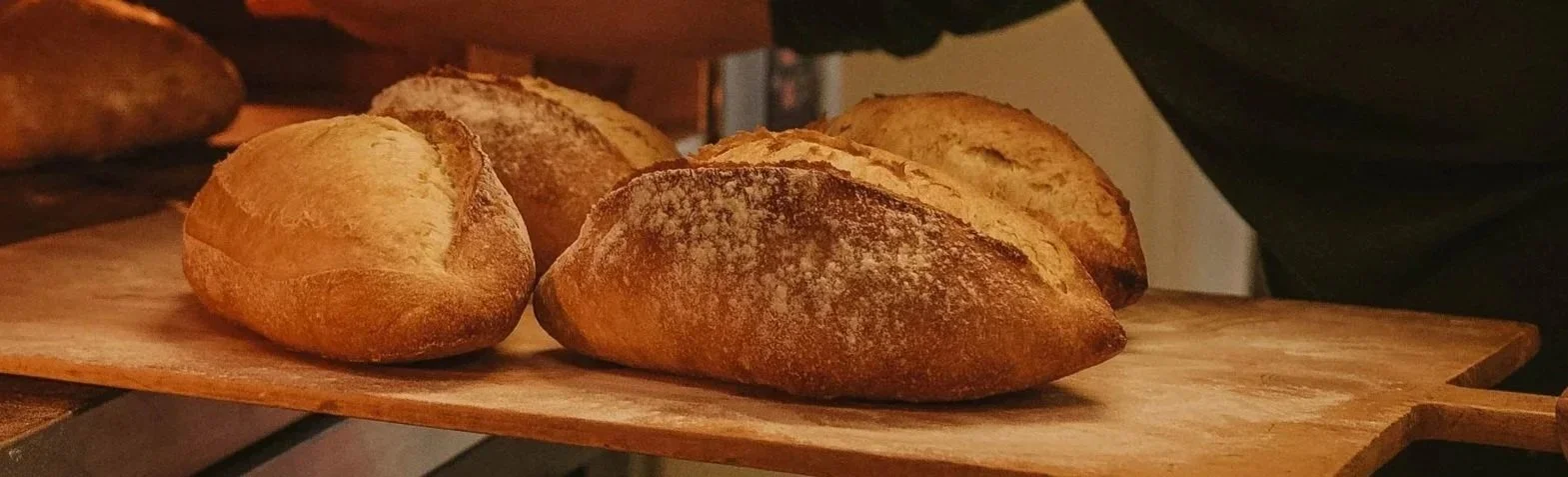 Pains artisanaux frais préparés au Marché Ferme Beaulieu