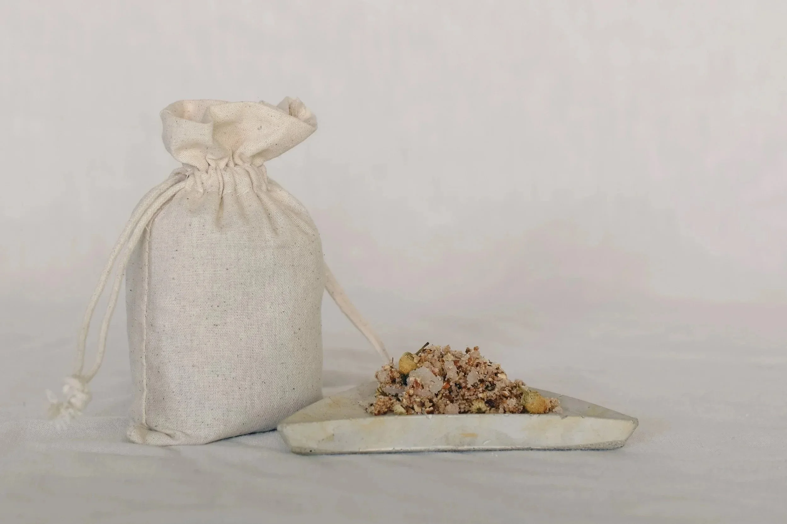Seaside Calm: Relax Kelp & Aloe Bath Soak