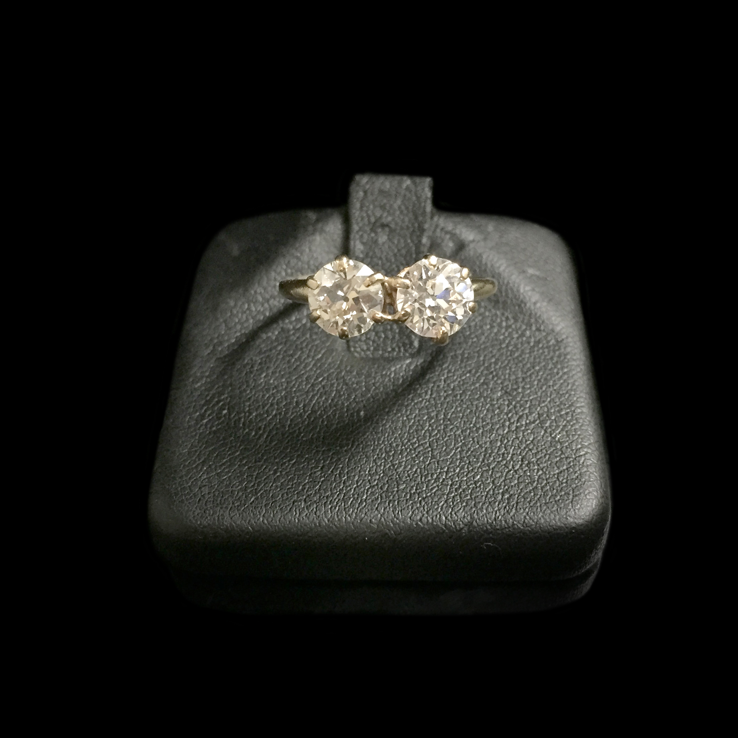 Two Stone Diamond Ring — Tresor