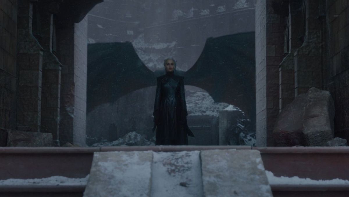 game_of_thrones_daenerys_with_wings.jpg