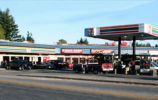 7-11-center-marysville.jpg