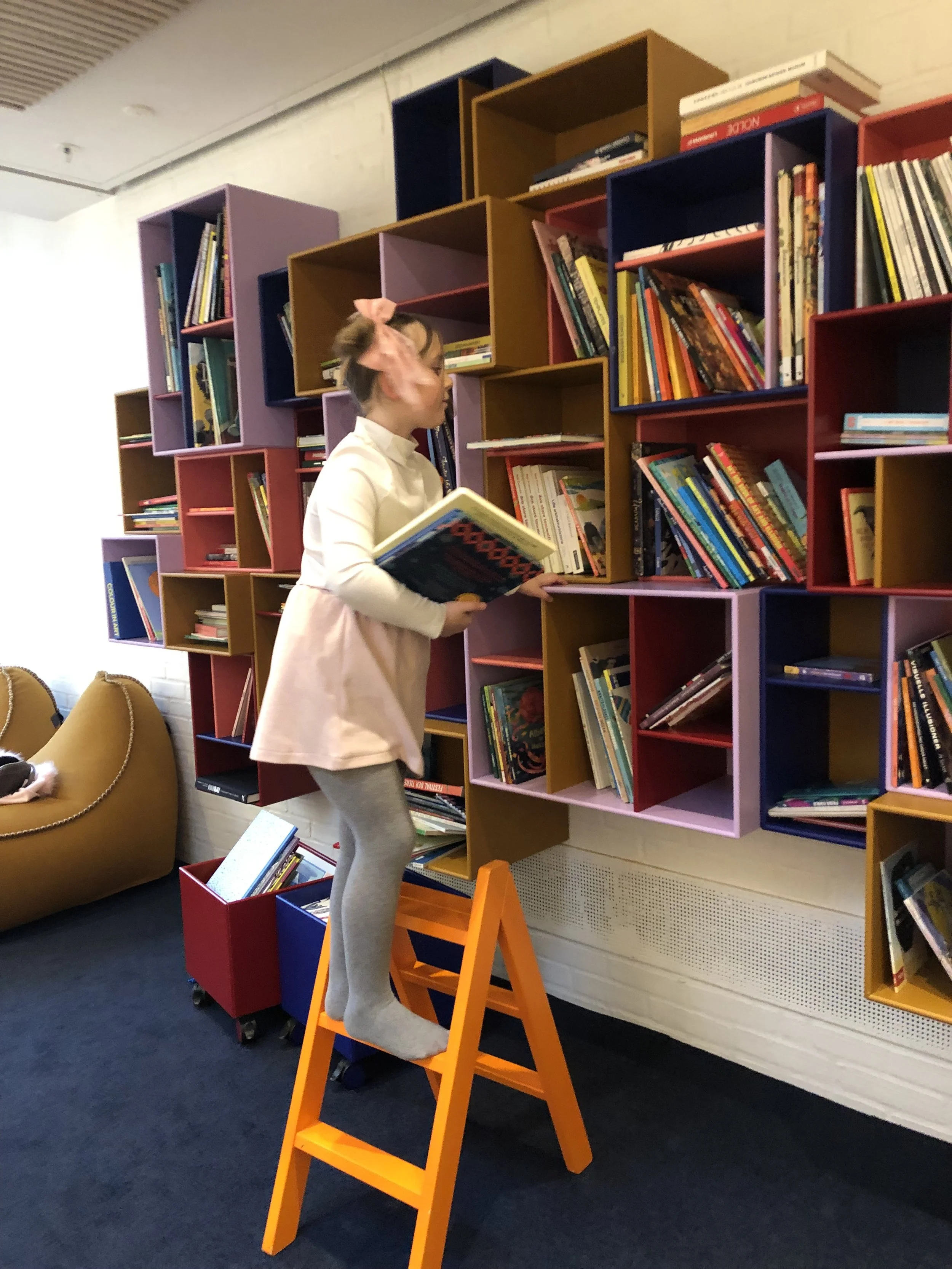 5 fantastiske børnebøger som julegave (inkl. gode læsetips til dig og dit barn)