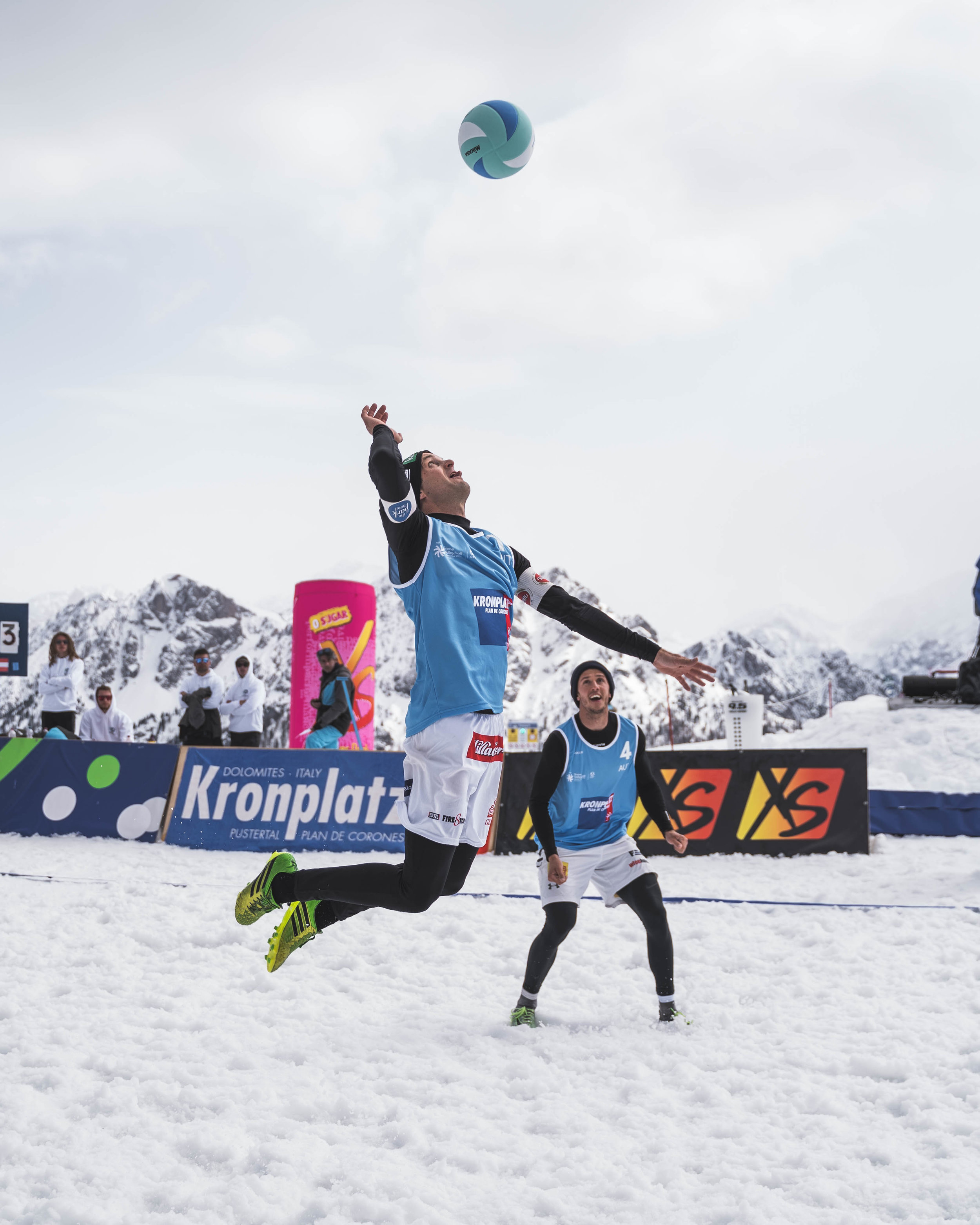 SnowVolley3-8.jpg