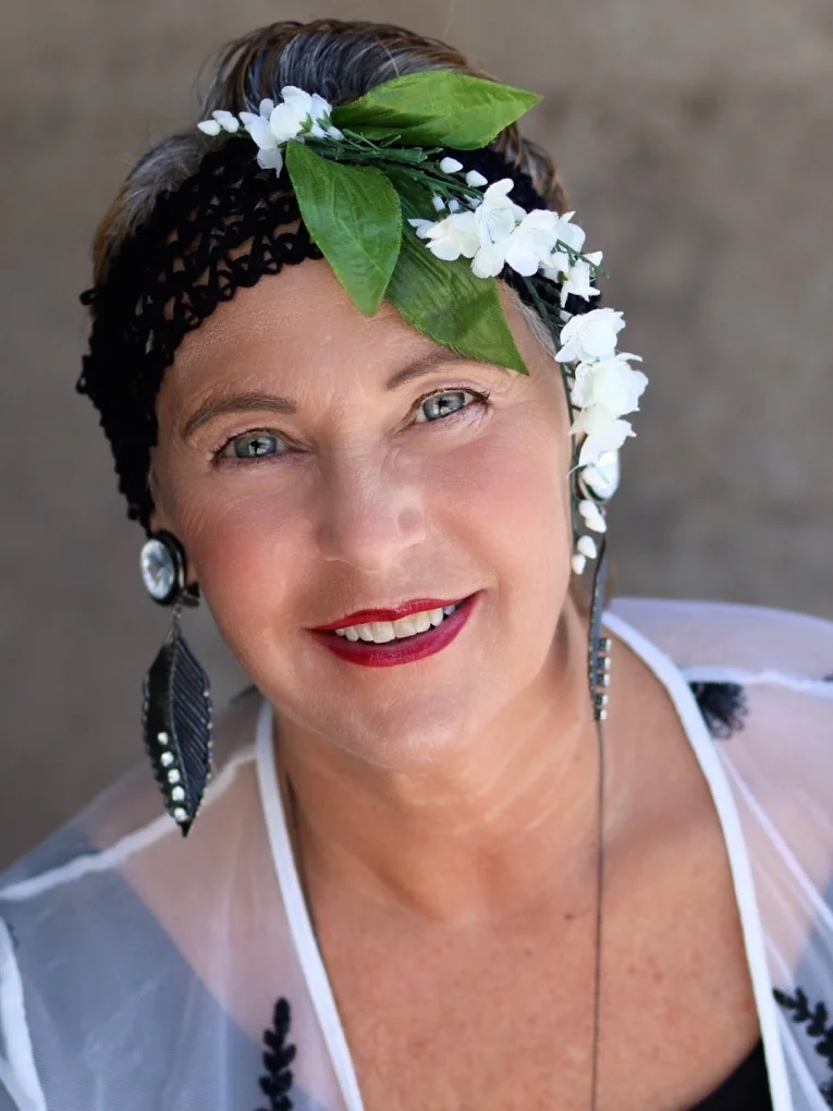 MARILYN FELDMAN Marilyn is a Licensed Social Worker and educator who is known for her extensive work with women, young girls and families. She is the president of Diamond Millinery, which specializes in creating head wear for clients who've experienced hair loss due to illness and Glamour Project's primo Milliner. She helps people preserve their self esteem and dignity while dealing with the effects of hair loss, and restore a positive self image. Marilyn is a founder of Glamour Project in the Boston area and has pursued extensive fund-raising efforts.