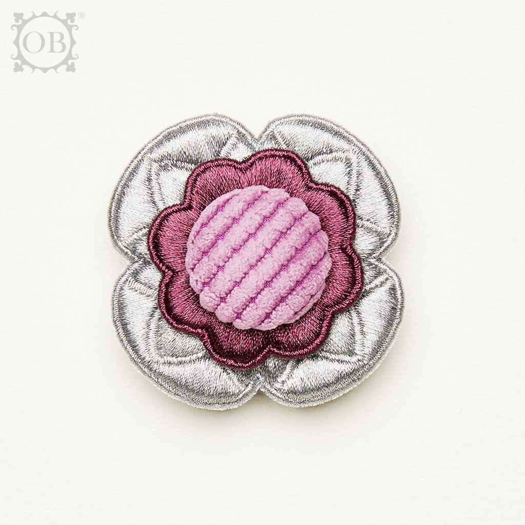 OB Clover embroidered brooch CLR1