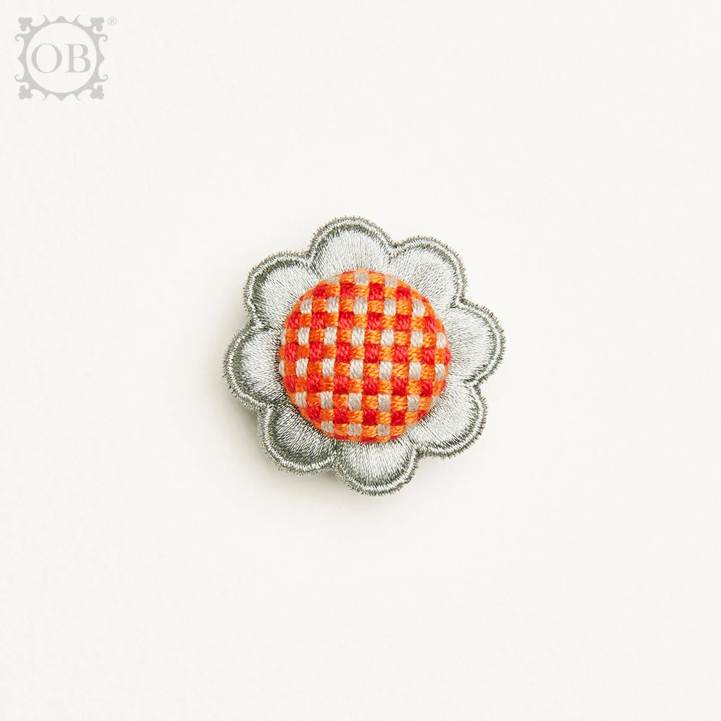 Darling Bud Brooch DRL3