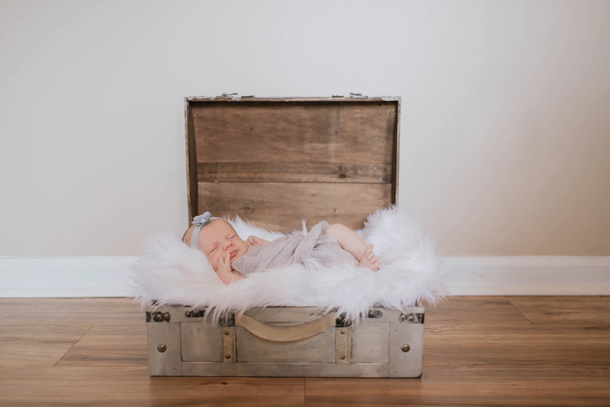newborn (14 of 26).jpg