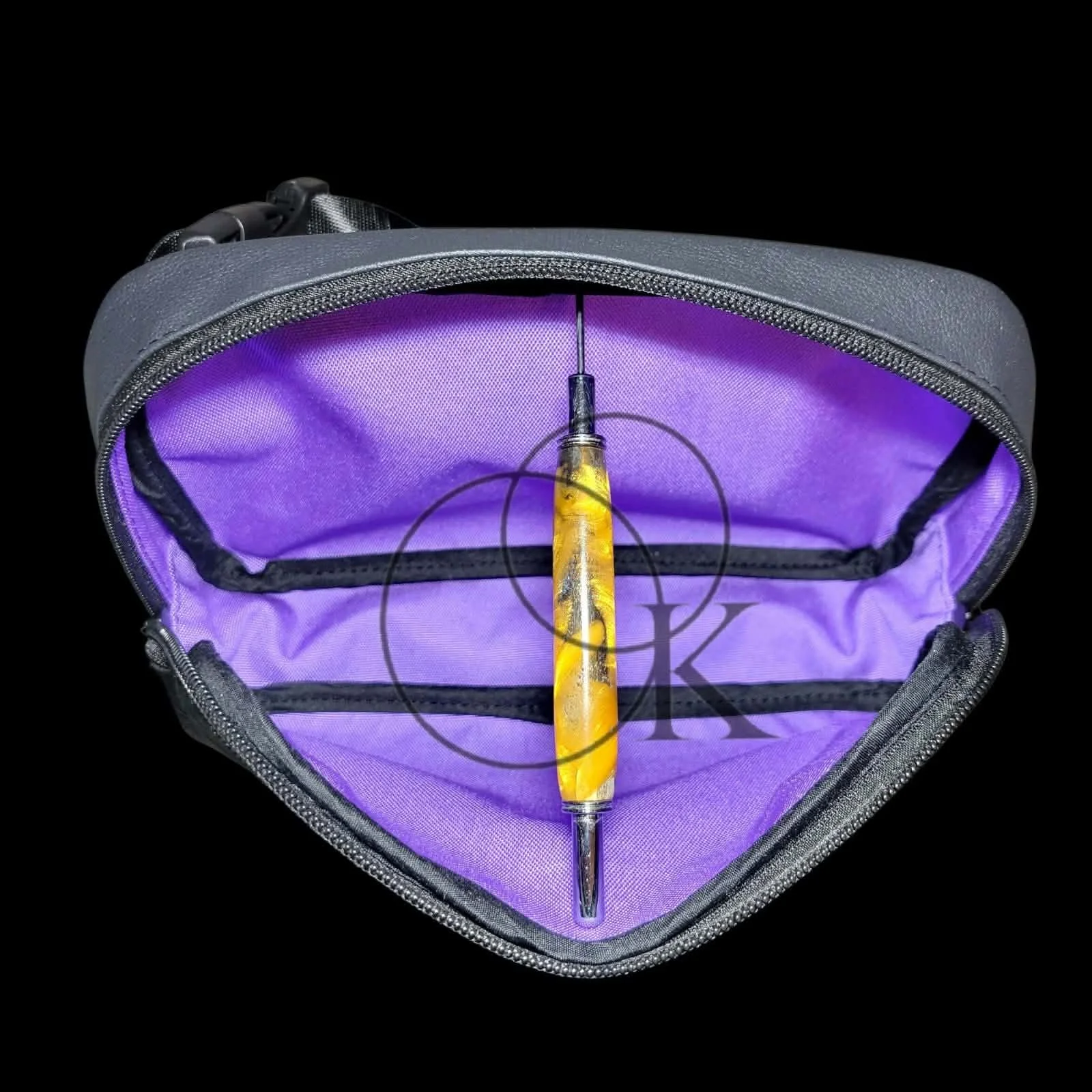 glow bat int.jpg