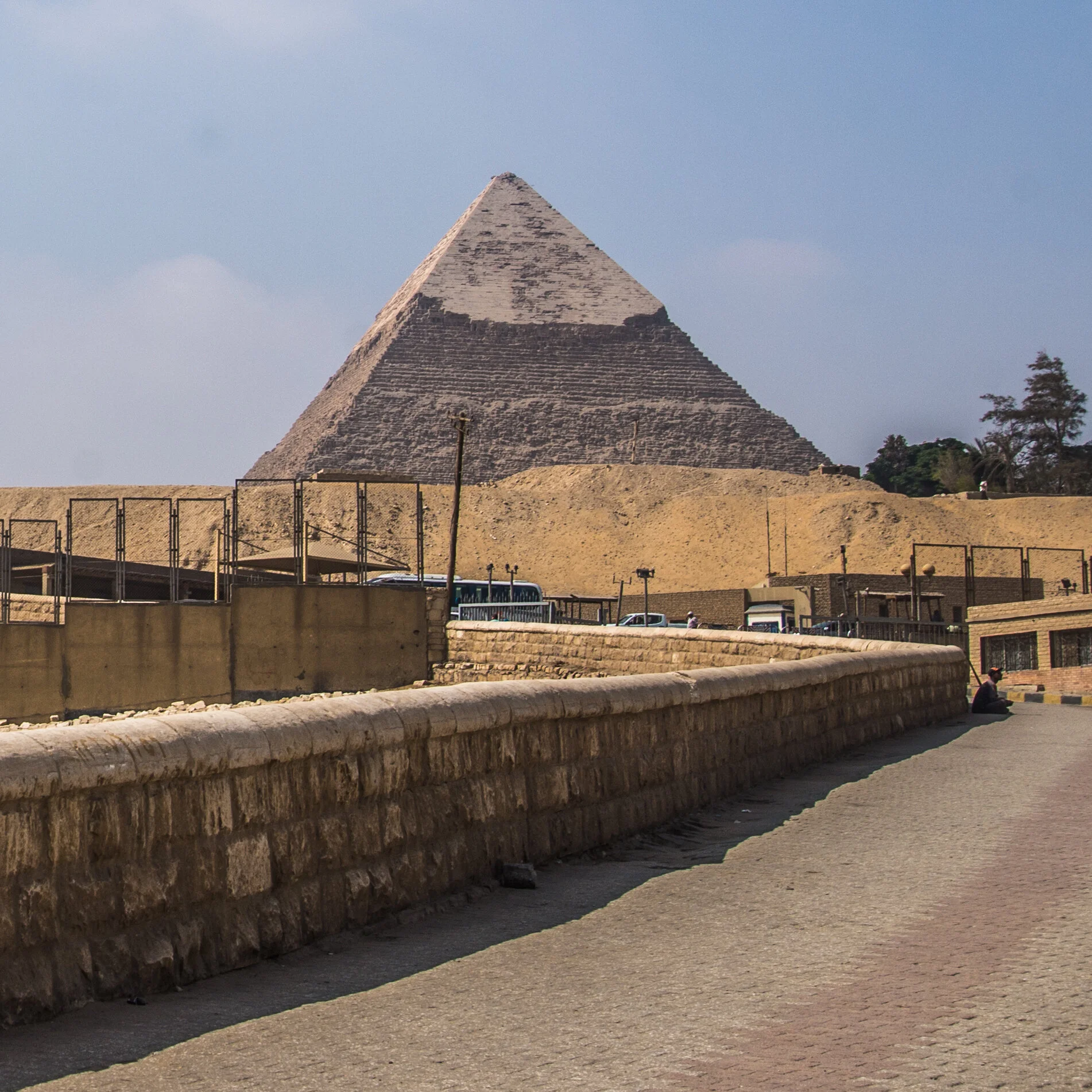 pyramids-4.jpg