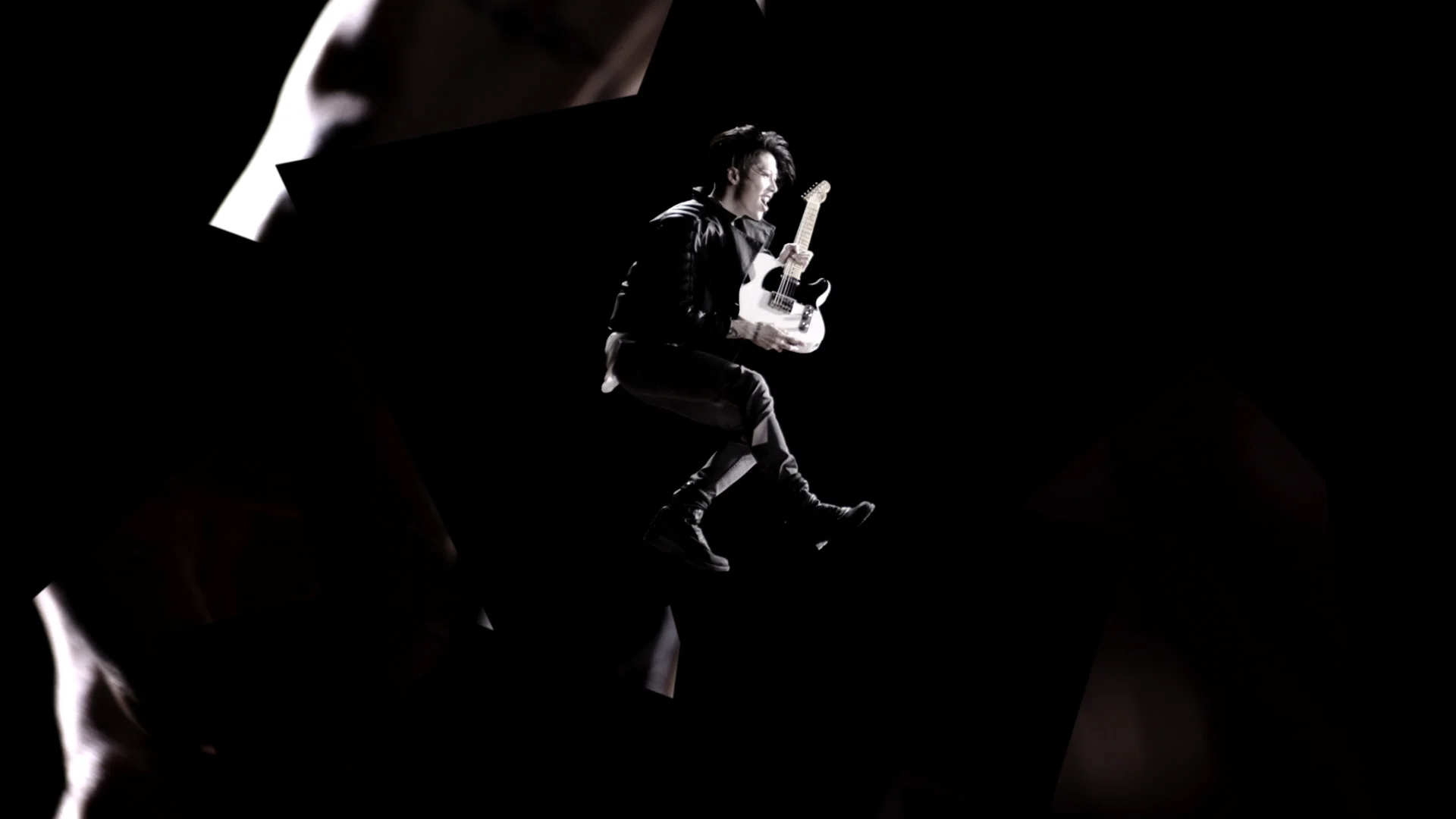 Miyavi_TheOthers_MV_22.jpg