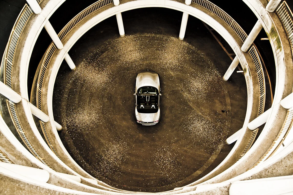 Fotograf: Thomas Denk Motiv: BMW Z4 im Parkhaus PLUS City