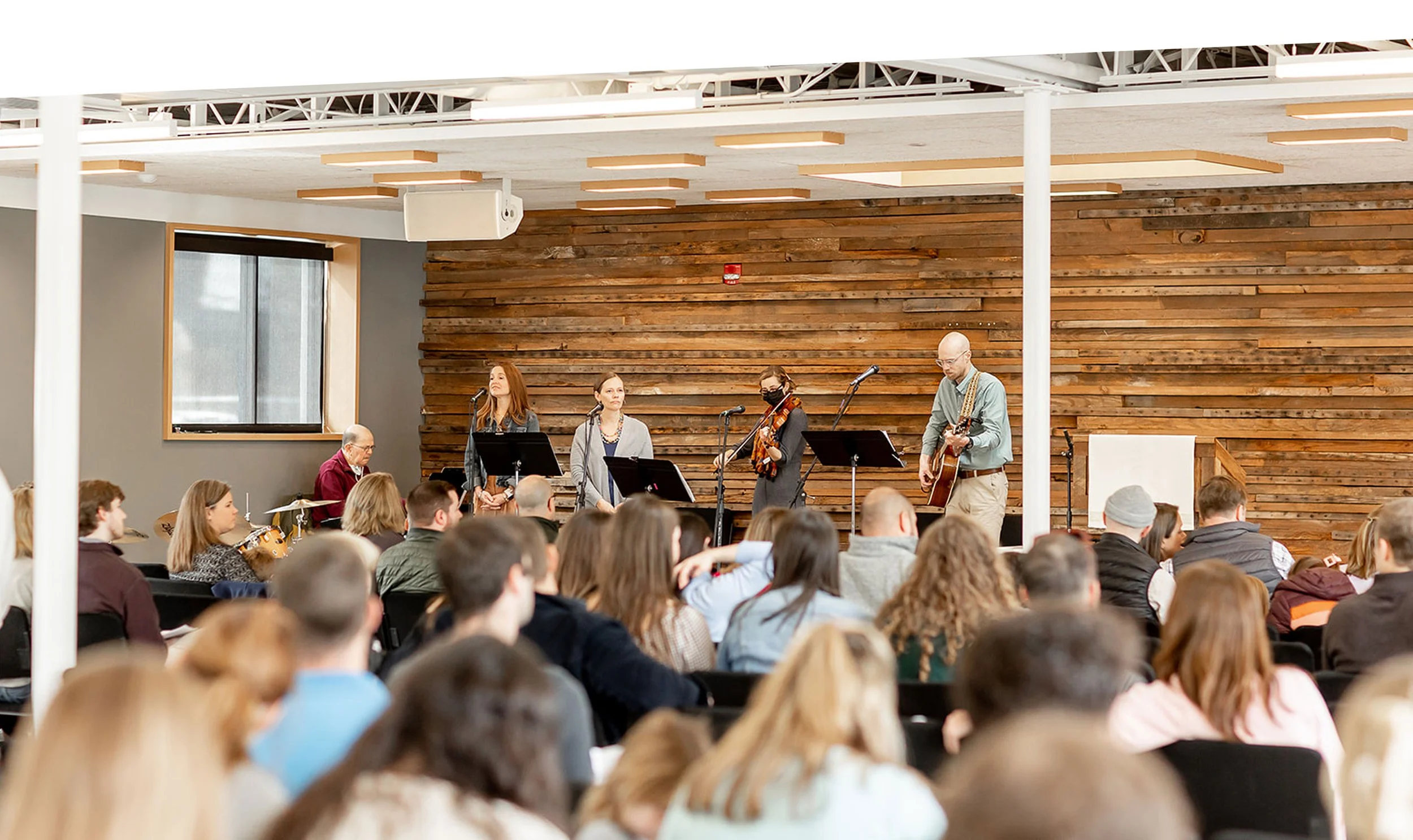 Worship-Service.jpg