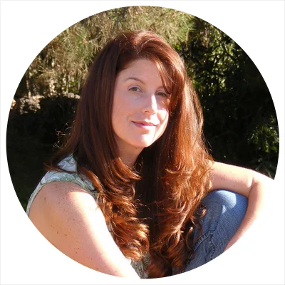 Jennifer Reeve Music Supervisor Neophonic www.neophonic.com Facebook • Instagram • Twitter