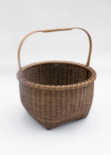 Reed-6.-824–-14”-apple-basket-with-bonnet-handle-with-or-without-oak-runners-227x317.jpg