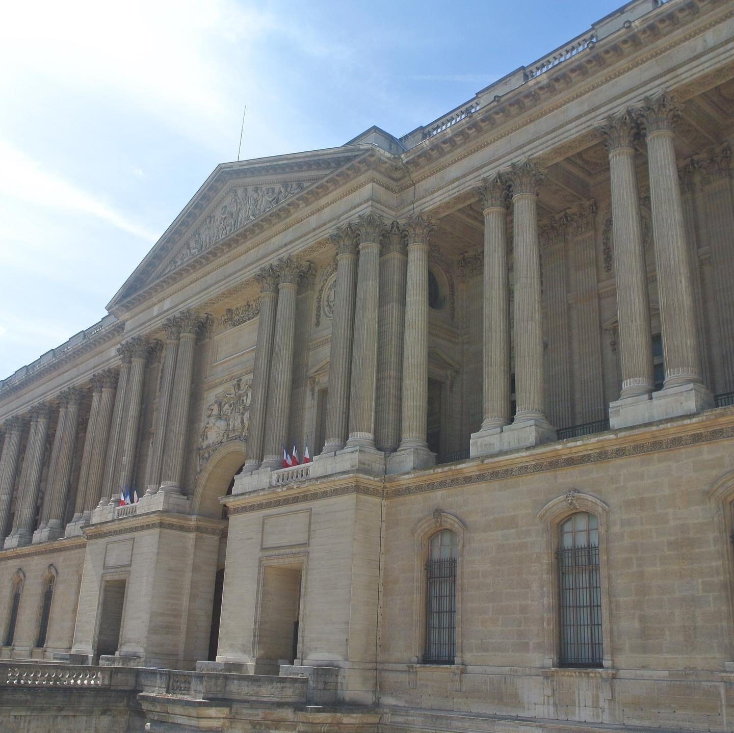 Louvre-Colonnade-Perault-Parisology1.jpg