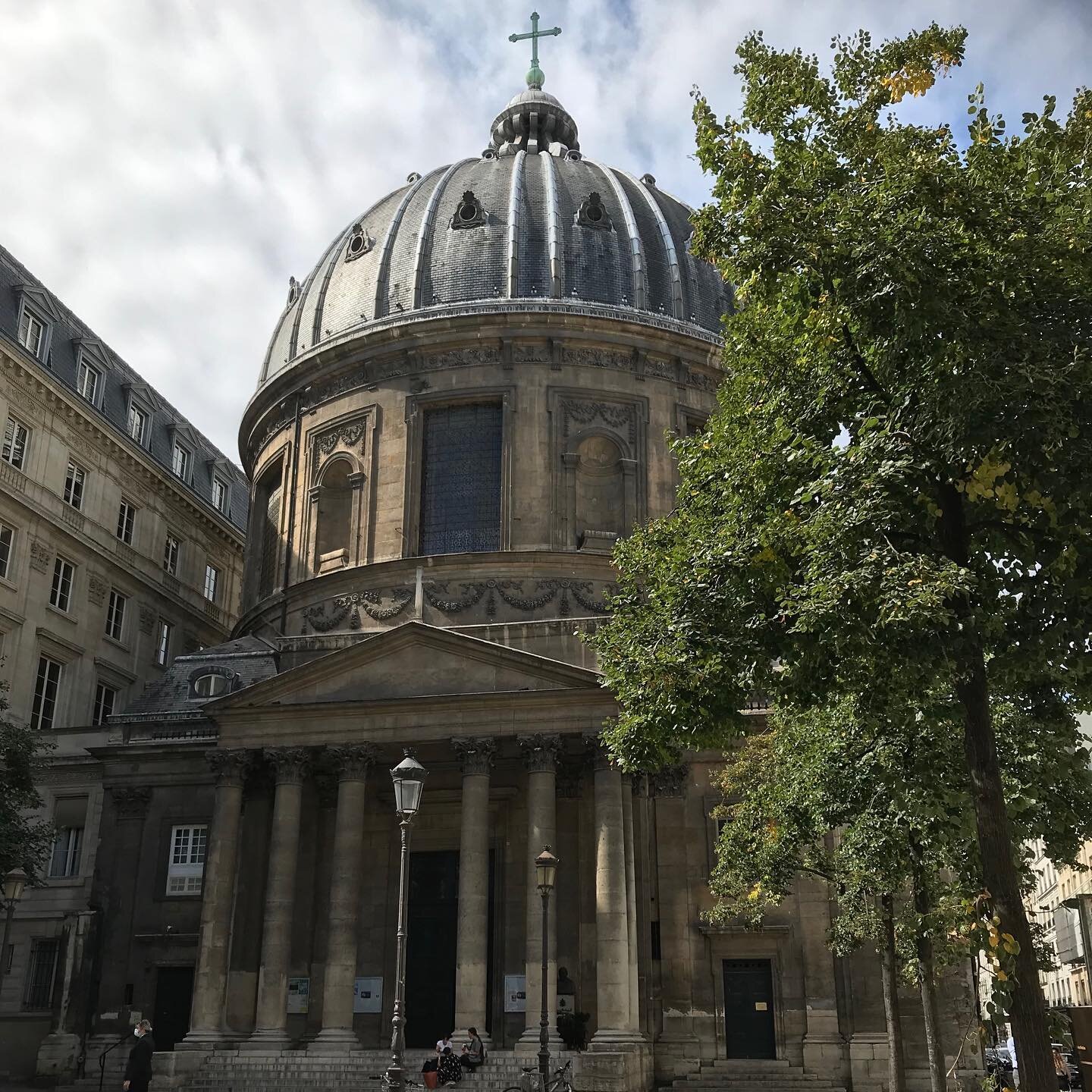 Notre-Dame-Assomption-Church-Parisology2.jpg