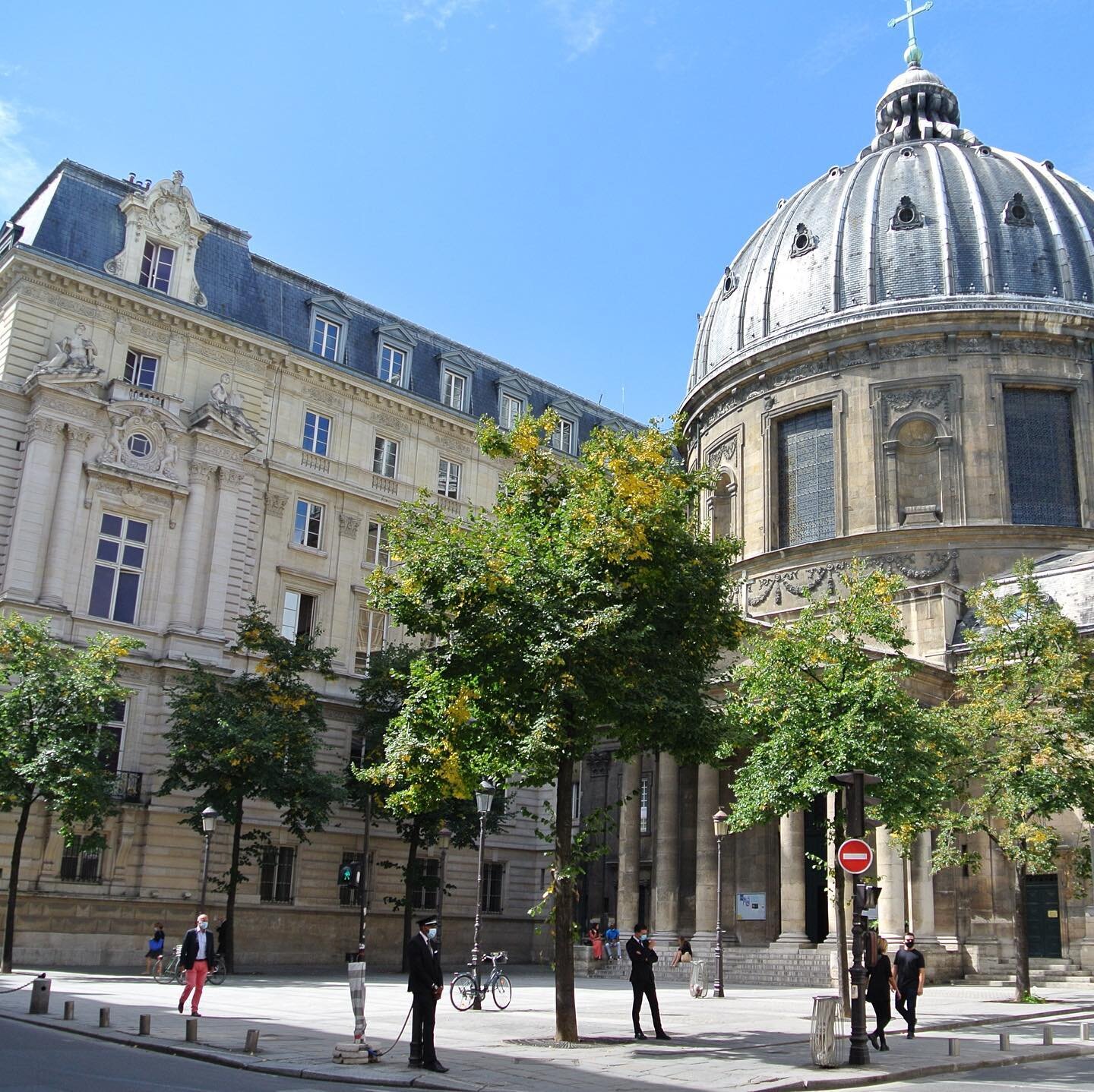 Palais-Cambon-Court-Accounts-Parisology4.jpg