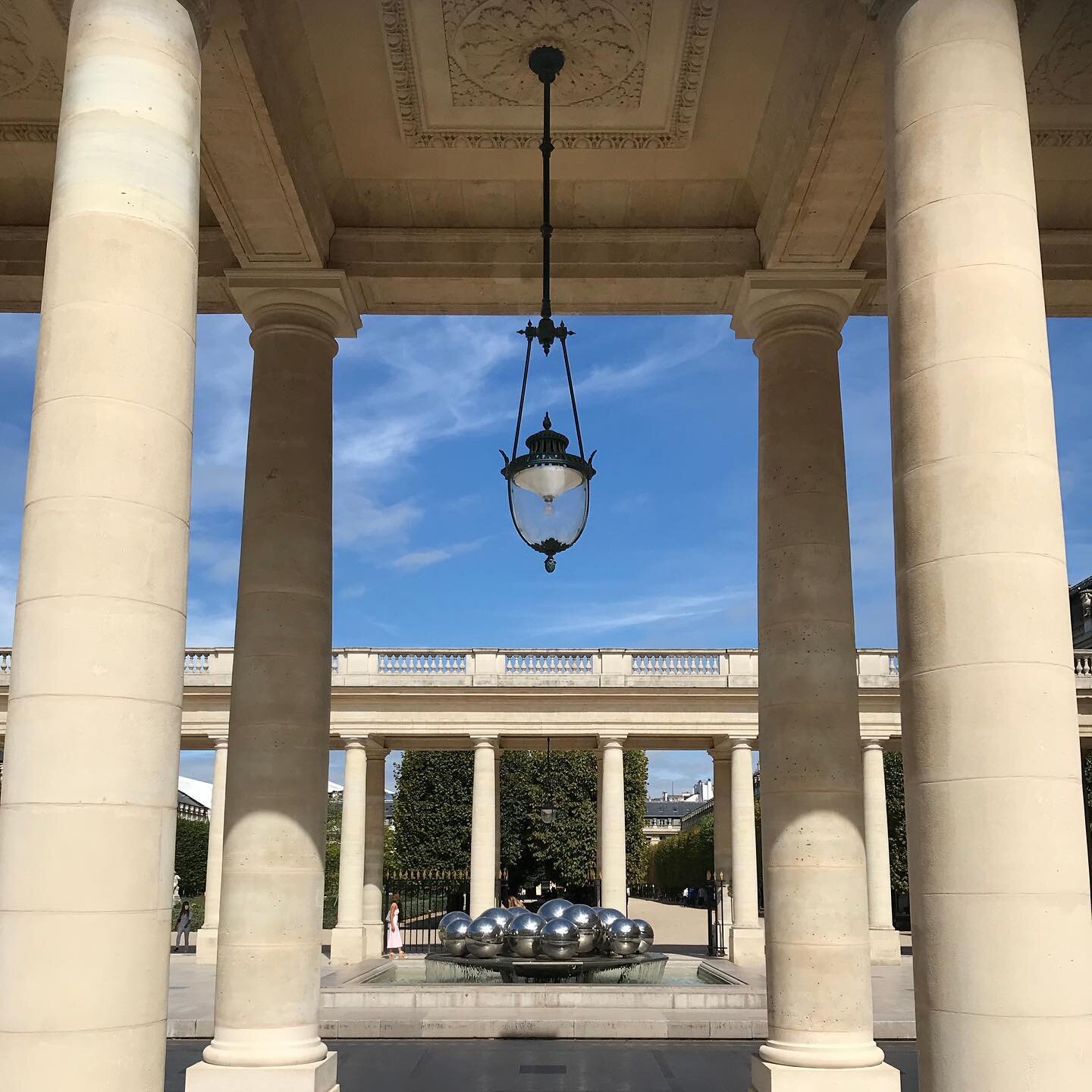 Palais-Royal-Colonnade-Parisology.jpg