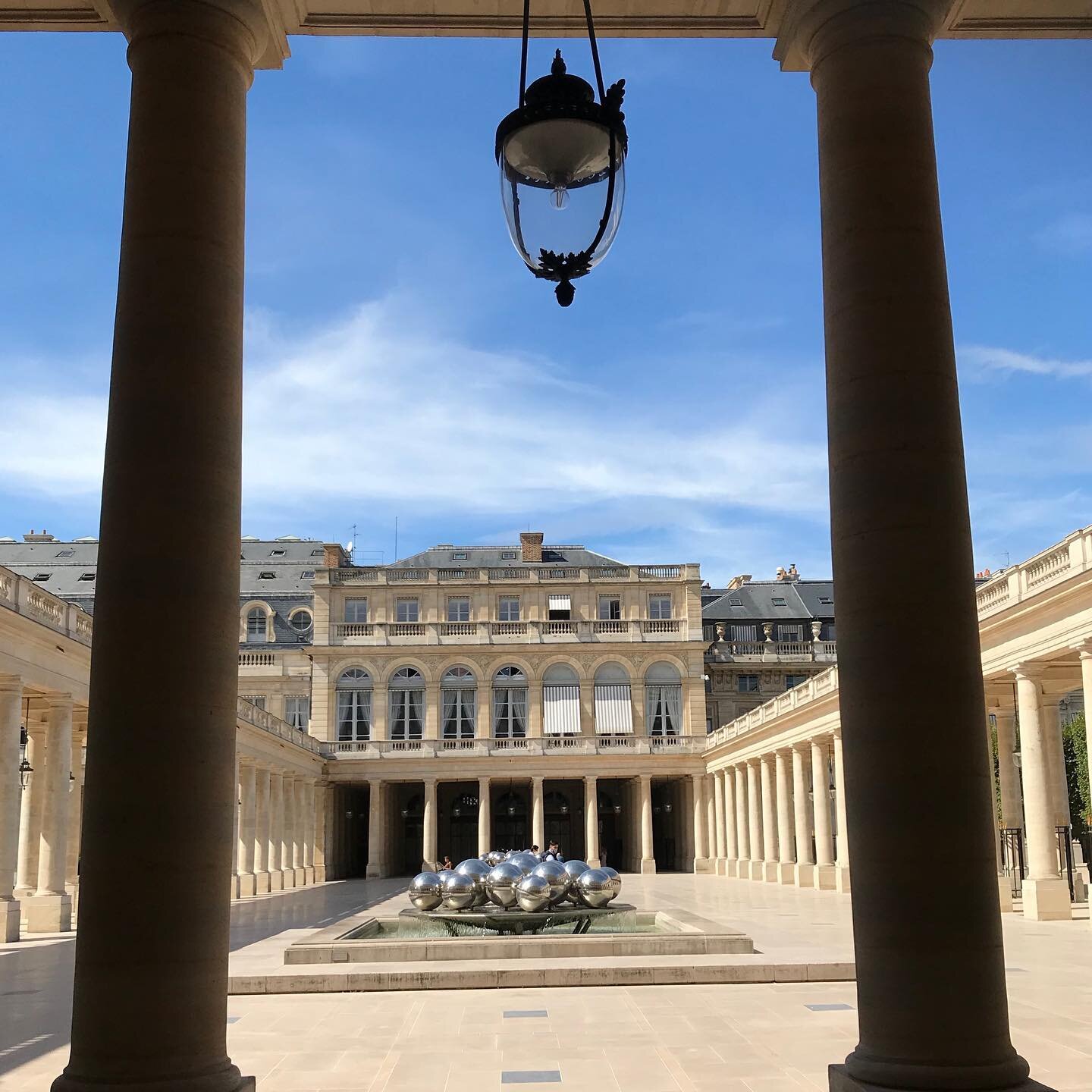 Palais-Royal-Fountain-Parisology.jpg