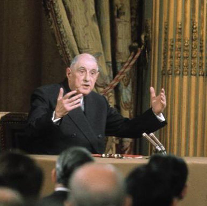 President-Charles-de-Gaulle-Press-Conference-Parisology.jpg