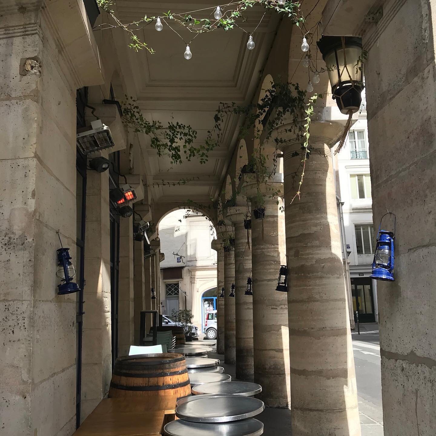 Rue-des-Colonnes-Parisology4.jpg