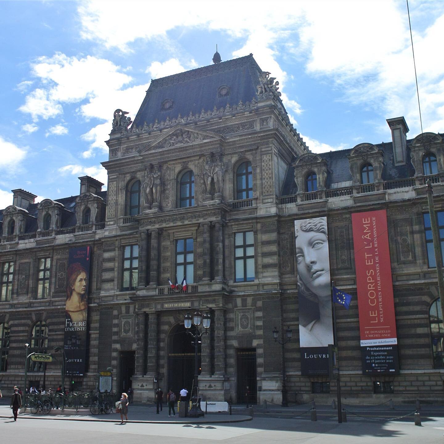 Louvre-Museum-Parisology1.jpg