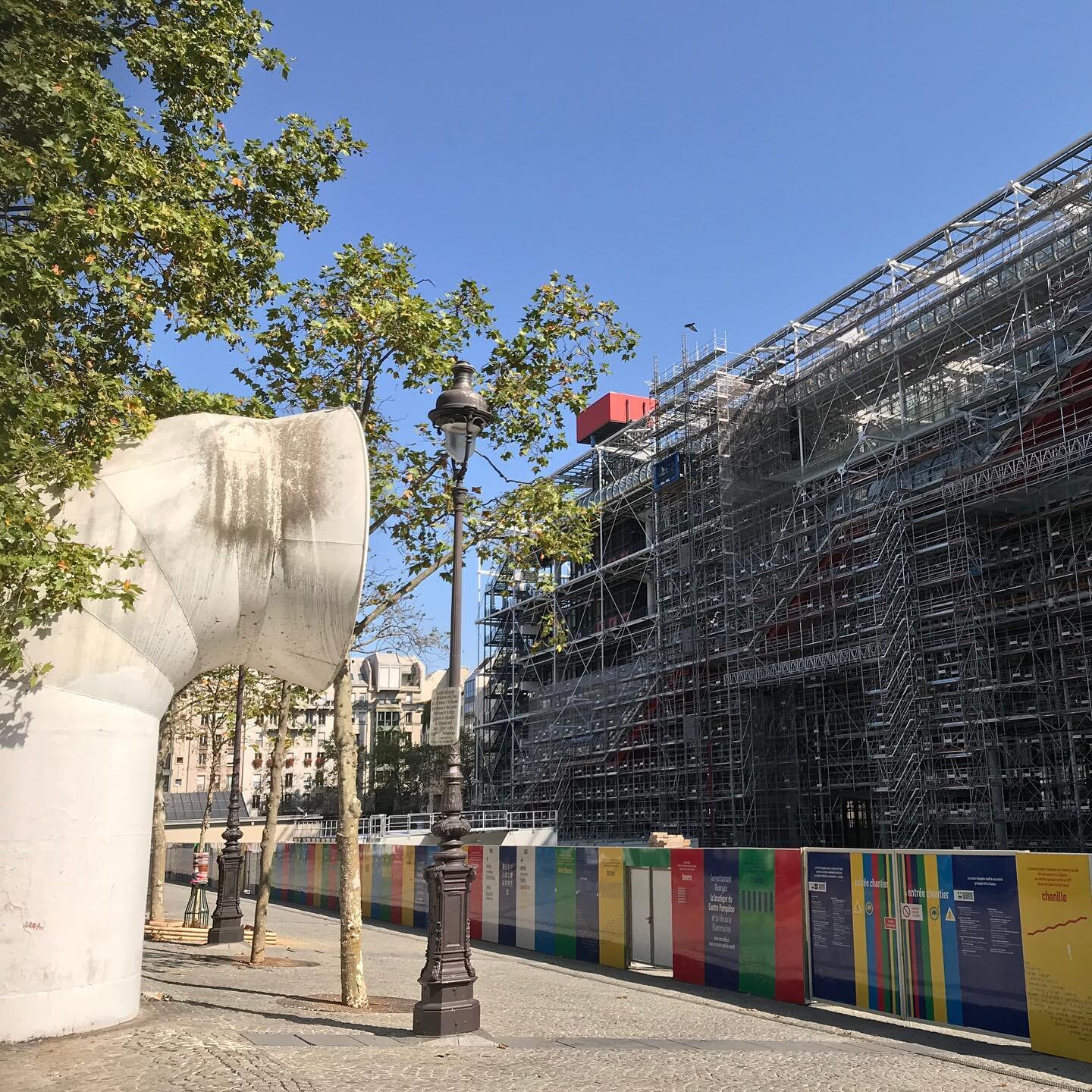 Beaubourg-Museum-Pompidou-Center-Parisology.jpg