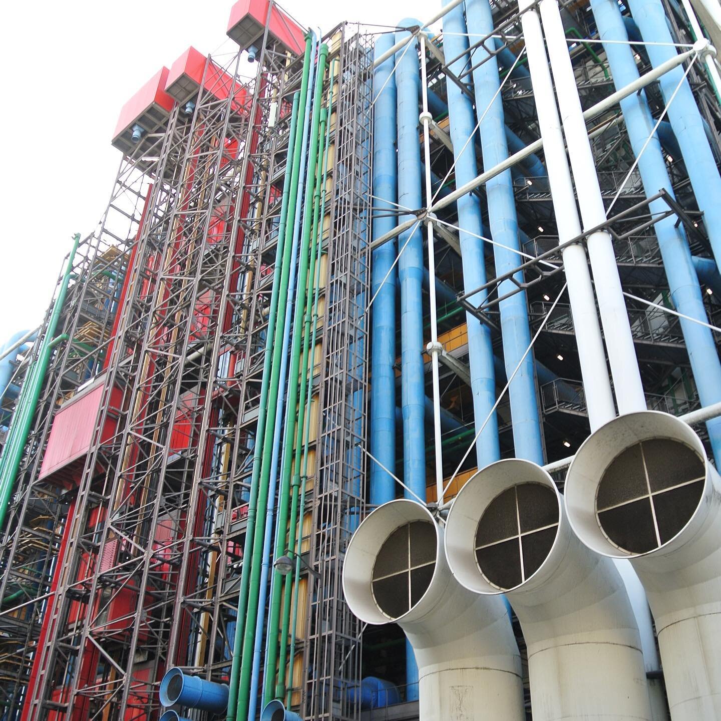 Beaubourg-Pompidou-Parisology.jpg