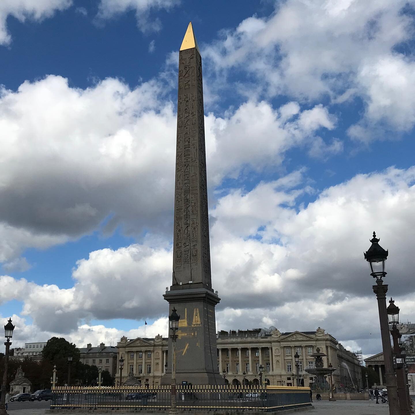 Place-Concorde-Obelisque-Parisology.jpg